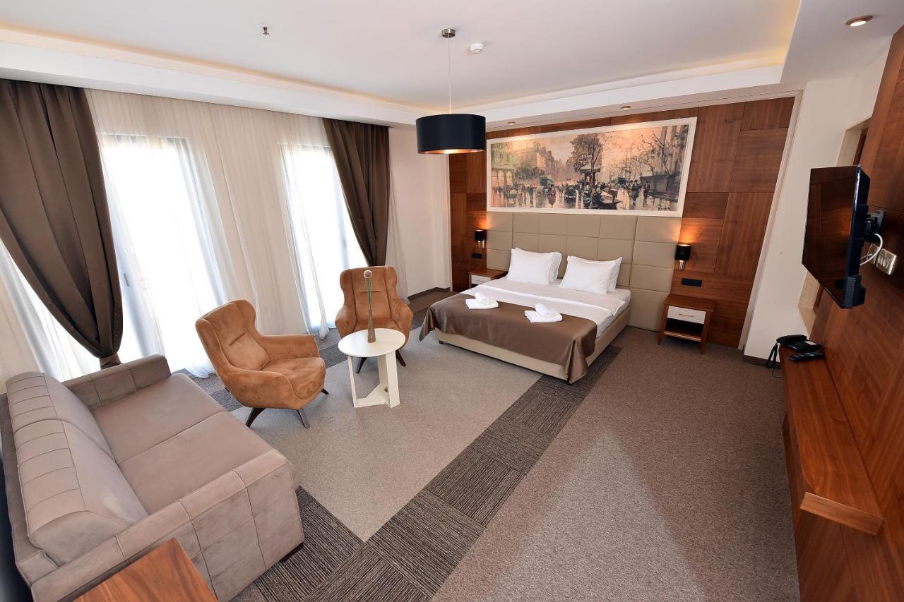 Hotel Lazaro Podgorica Exterior photo